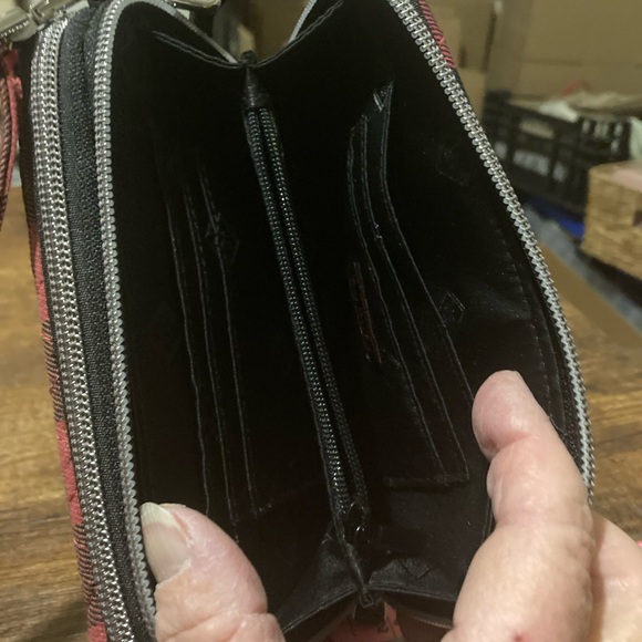 Vera Bradley all in one crossbody wallet/wristlet/purse - Picture 10 of 14